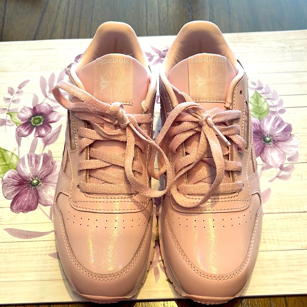 Reebok tennis shoes classic.